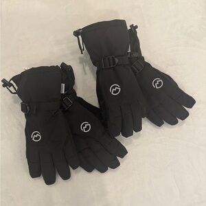 Magellan Outdoors Black Insulated Gloves ($8 Each pair)